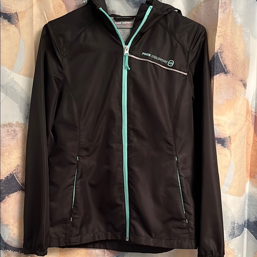 Free Country Black Jacket with Hooded Design